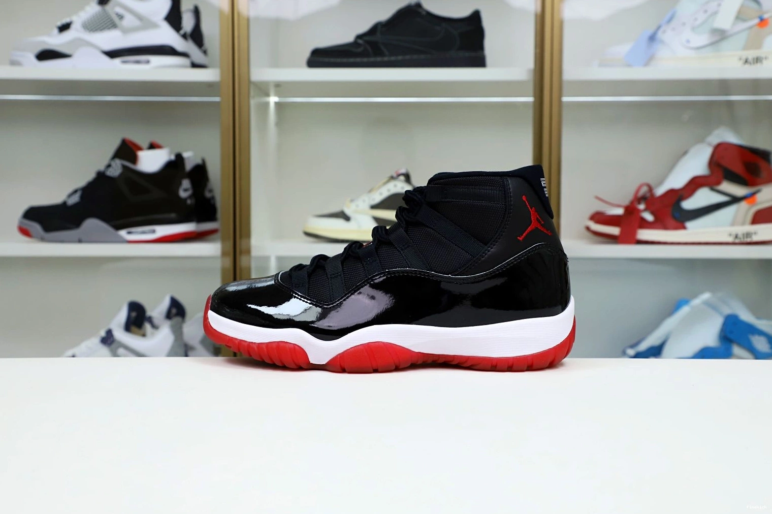 JORDAN 2019 RETRO 11 AIR 'BRED' 0123